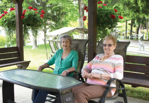 Vivre en résidence, Les Résidences Soleil Manoir Sherbrooke, résidences pour personnes âgées, résidences pour retraité, résidence